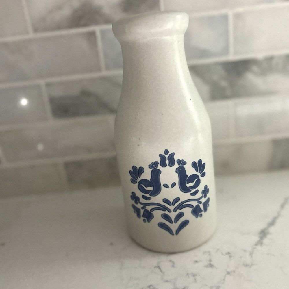 Vintage Pfaltzgraff Yorktowne Stoneware Milk Jug 8” Blue Chicken Design